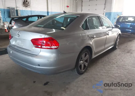 2012 Volkswagen Passat 2.5L Se from USA, damaged, VIN 1VWBP7A31CC029125